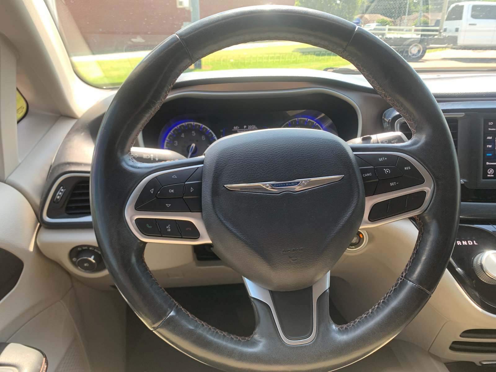 Used 2019 White Chrysler Touring L image 29