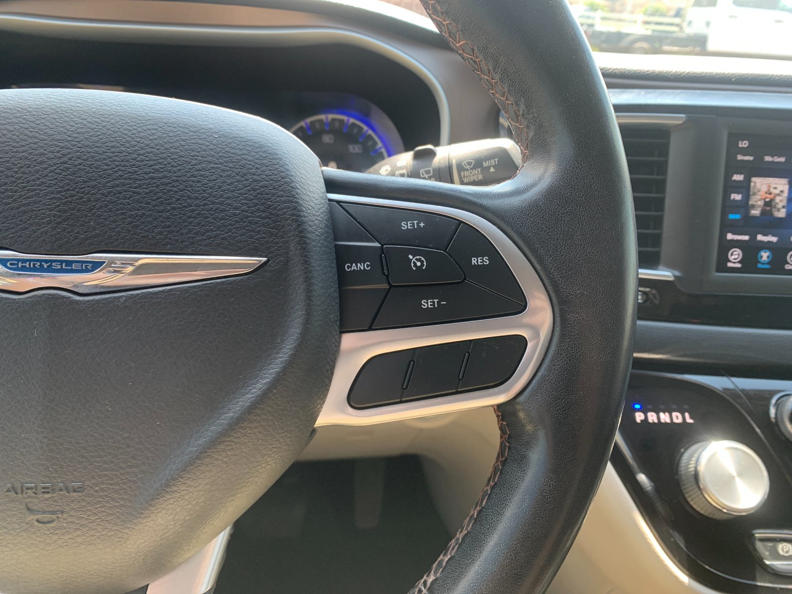 Used 2019 White Chrysler Touring L image 31