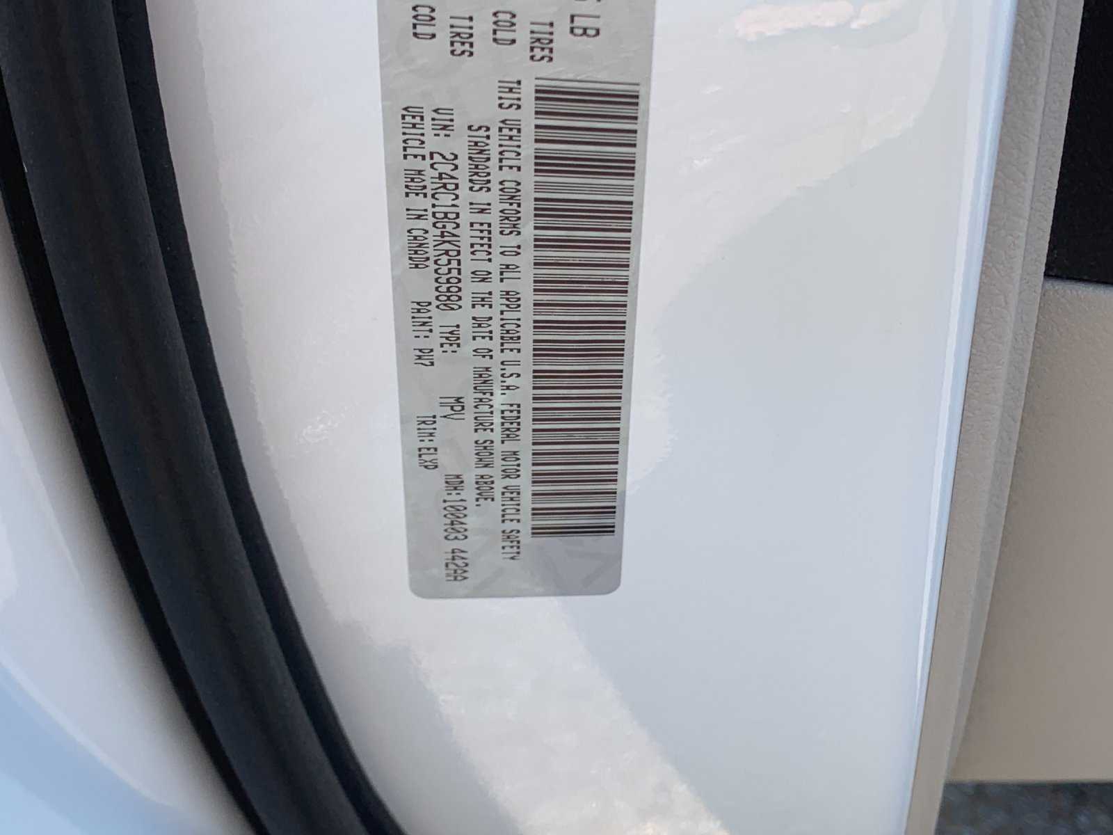 Used 2019 White Chrysler Touring L image 36