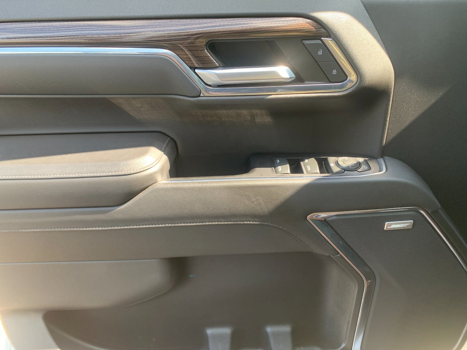Used 2022 White Chevrolet LT Trail Boss image 13