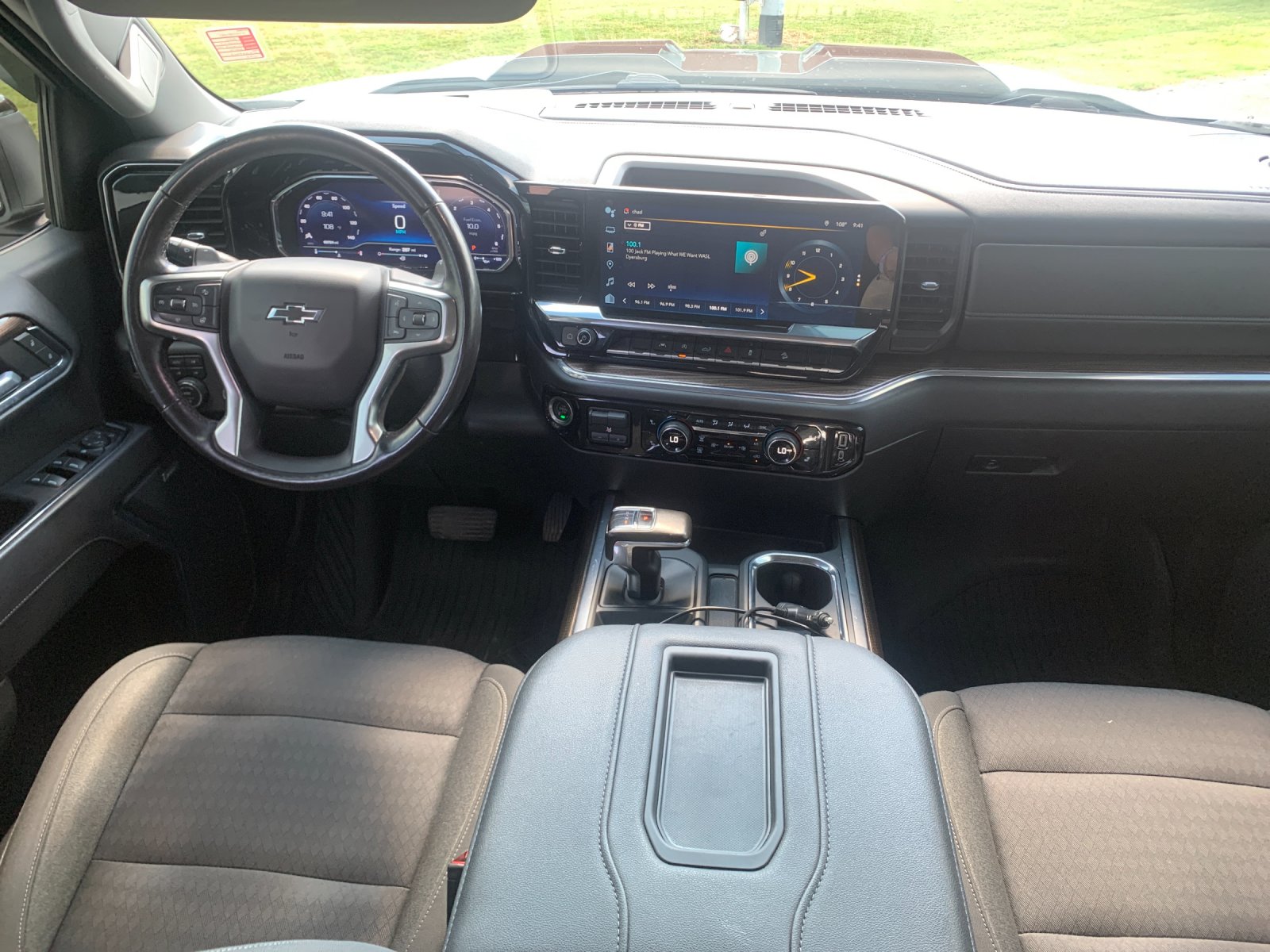 Used 2022 White Chevrolet LT Trail Boss image 17