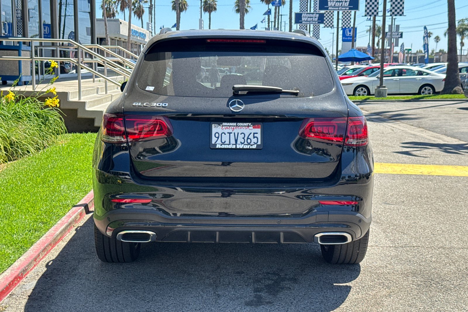 Used 2022 Black Mercedes-Benz GLC 300 image 6