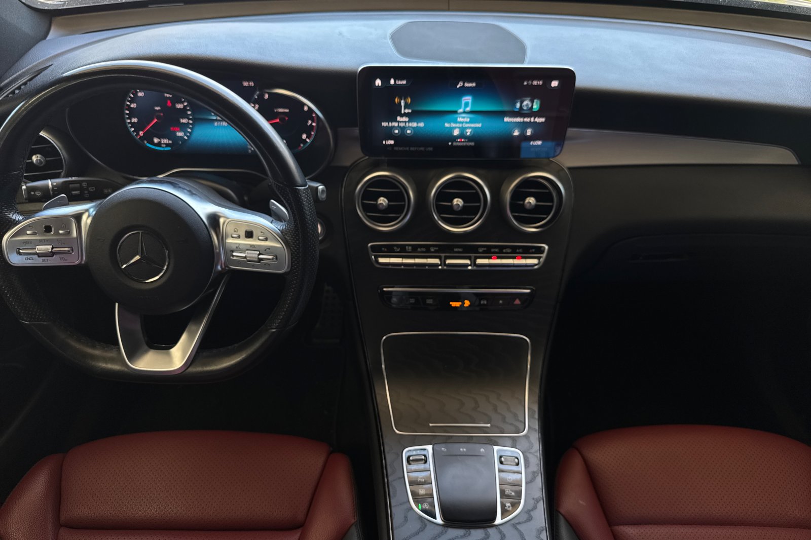 Used 2022 Black Mercedes-Benz GLC 300 image 9