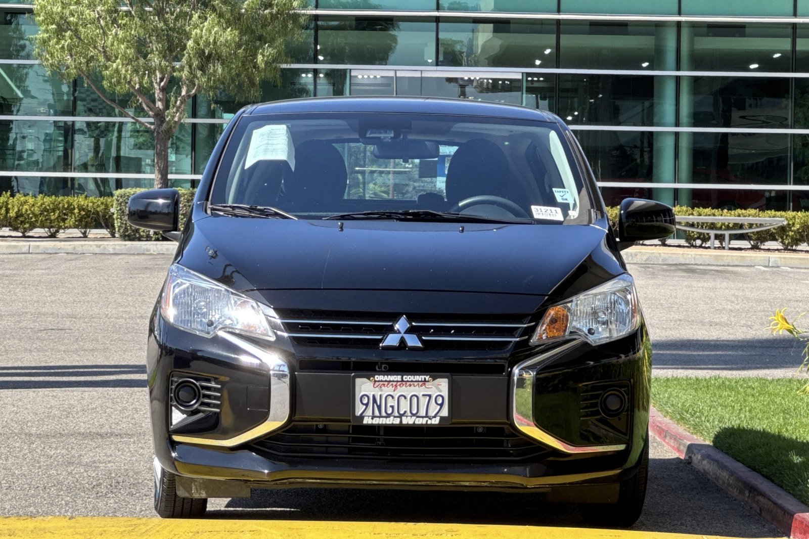 Used 2024 Jet Black Metallic Mitsubishi ES image 9