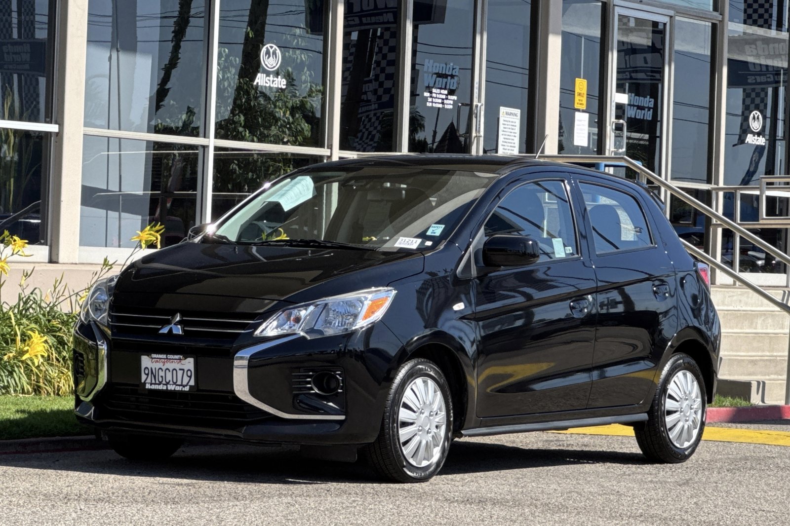 Used 2024 Jet Black Metallic Mitsubishi ES image 8