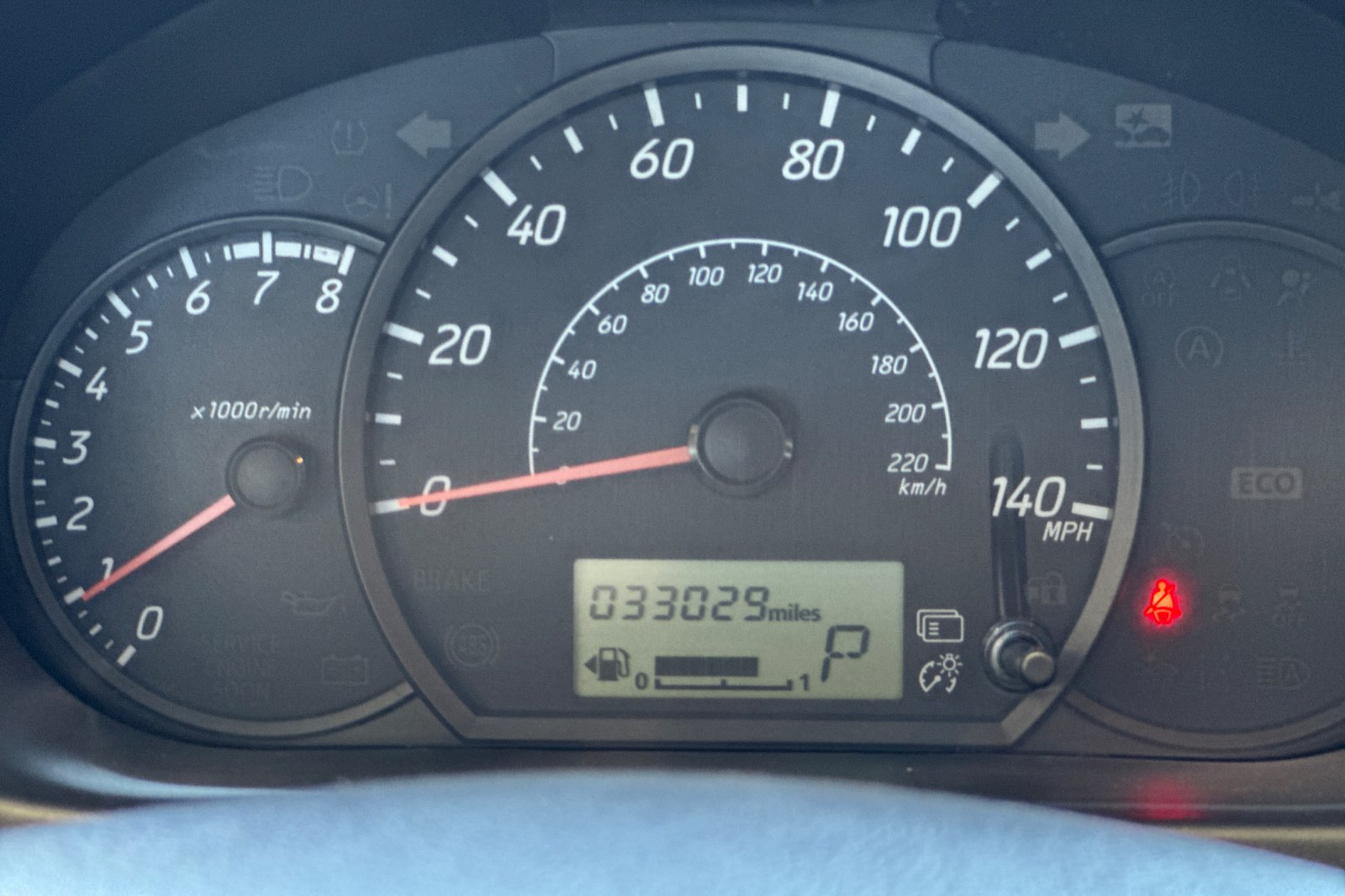 Used 2024 Jet Black Metallic Mitsubishi ES image 24