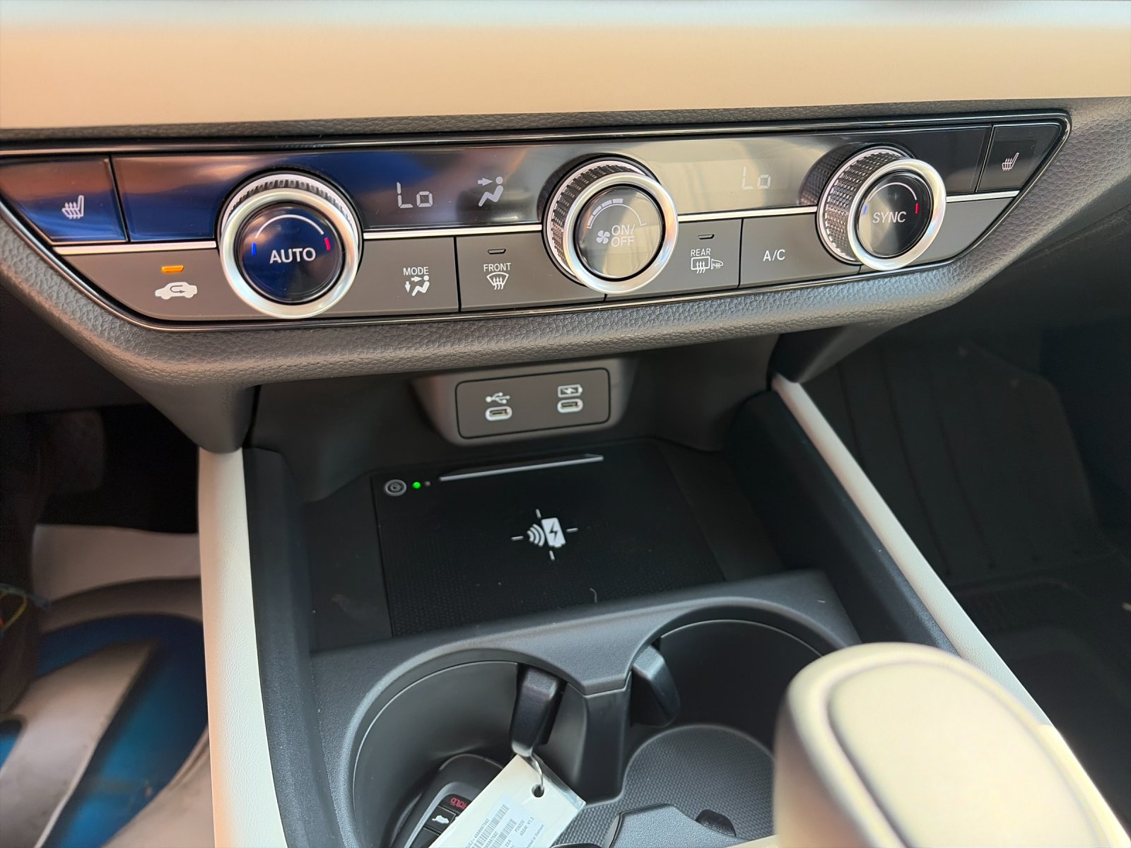 New 2027 Platinum White Pearl Honda EX-L AWD image 24