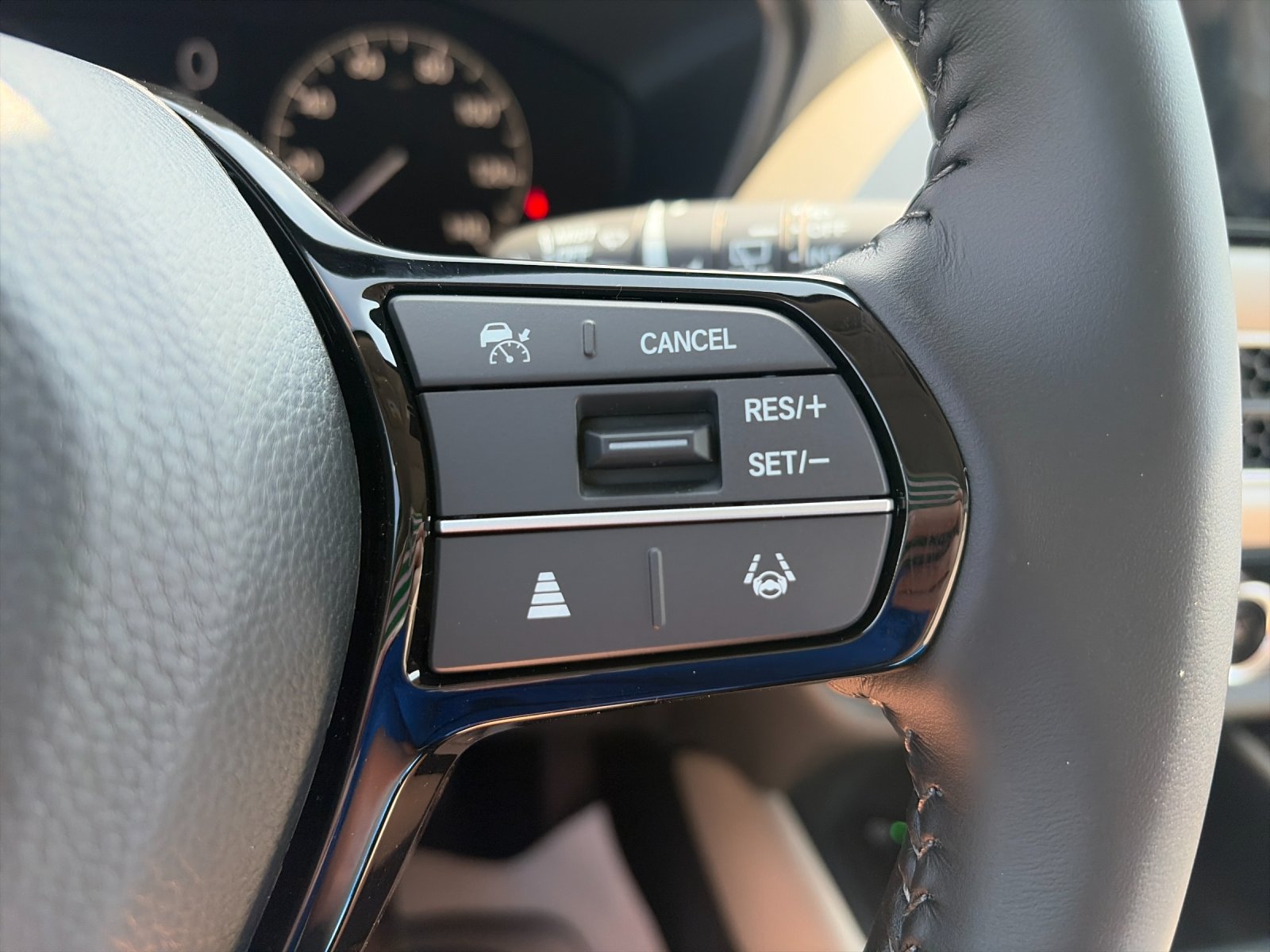 New 2027 Platinum White Pearl Honda EX-L AWD image 29