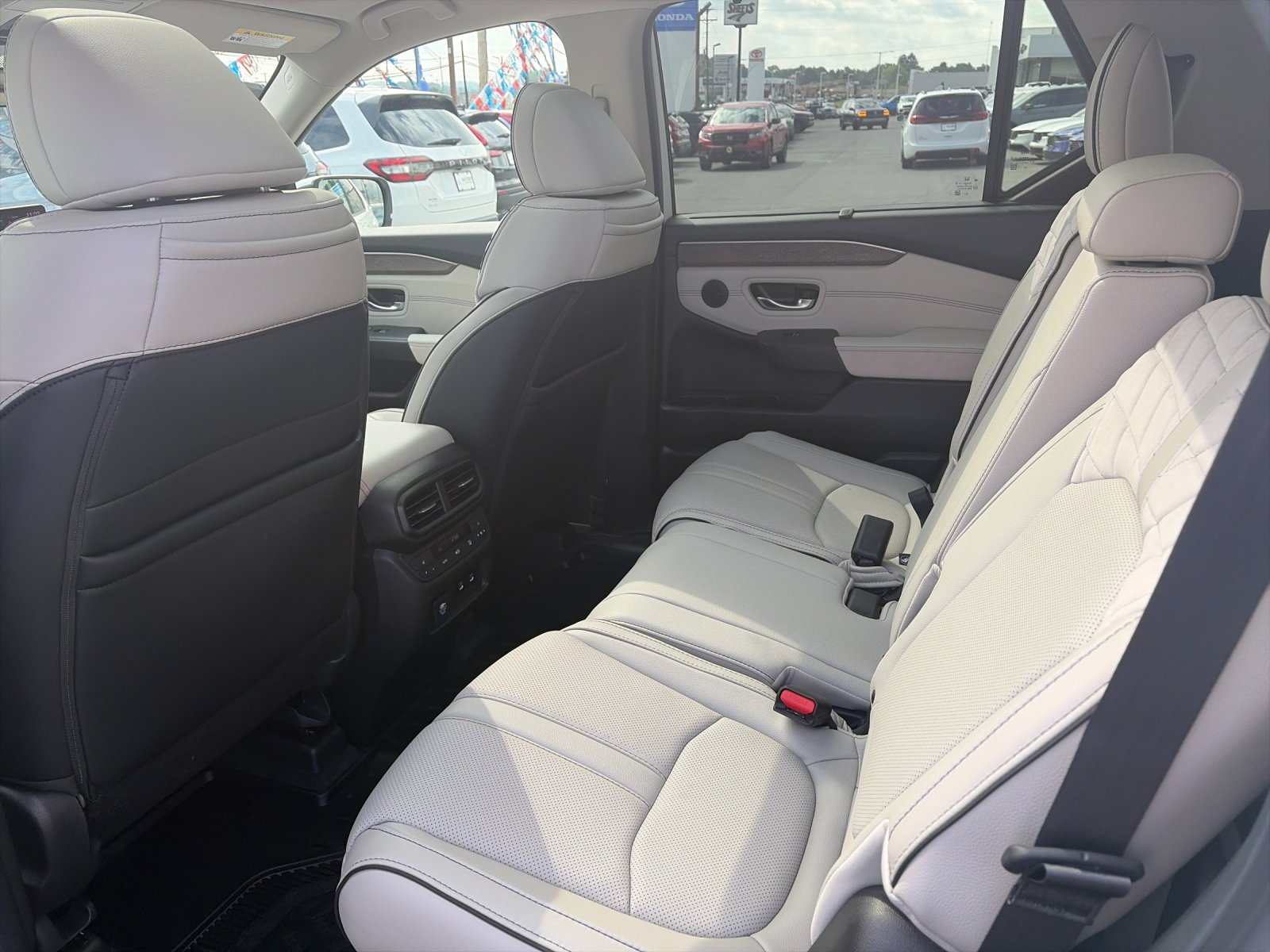 New 2026 Platinum White Pearl Honda AWD Elite image 14