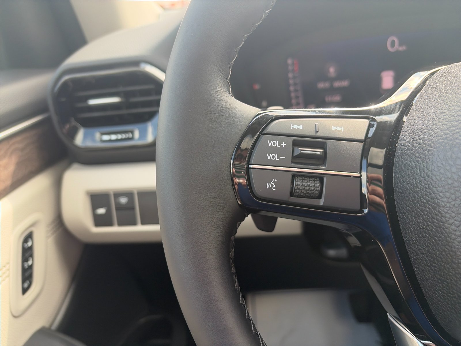 New 2026 Platinum White Pearl Honda AWD Elite image 31