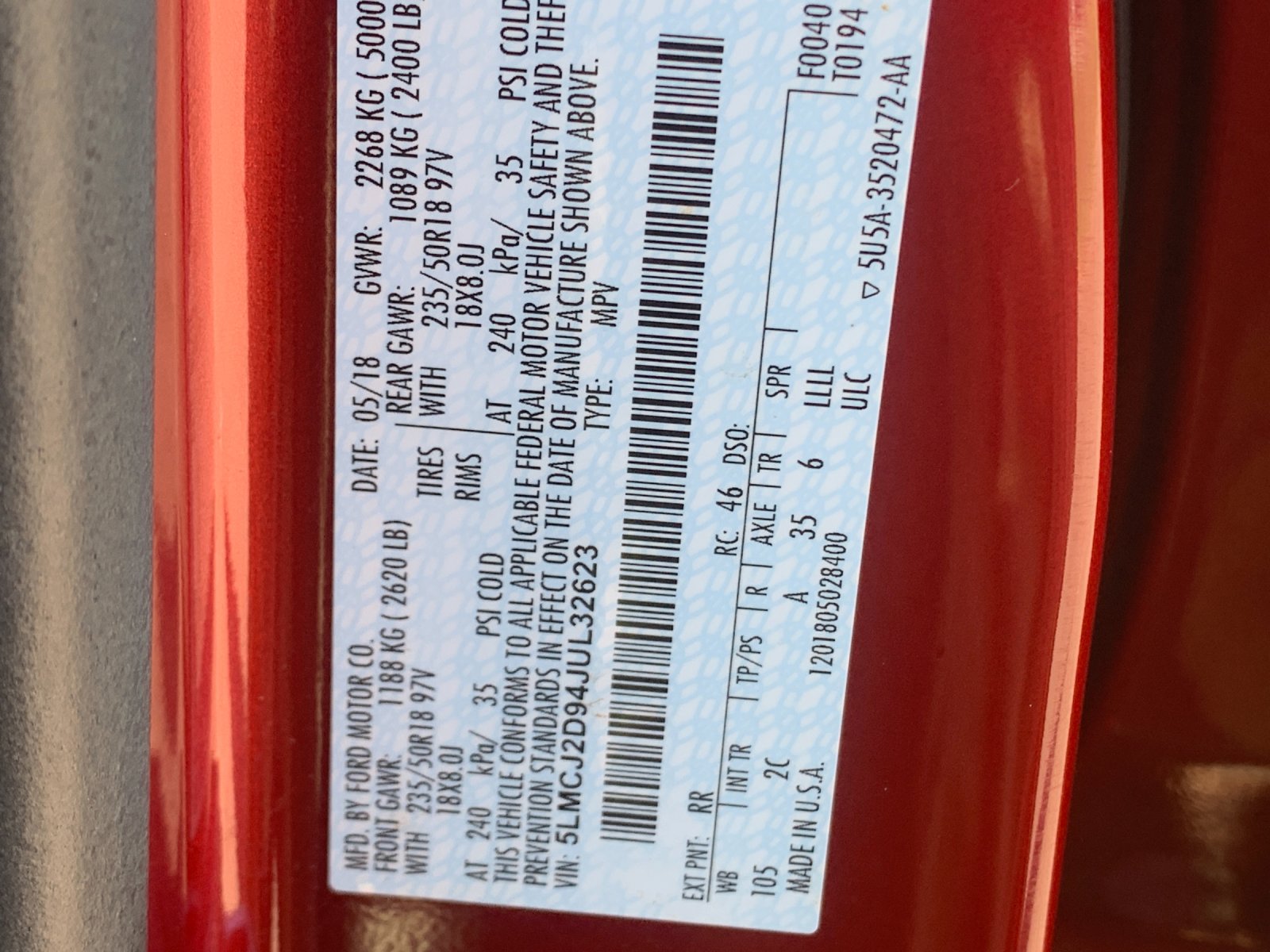 Used 2018 Red Lincoln Select image 23