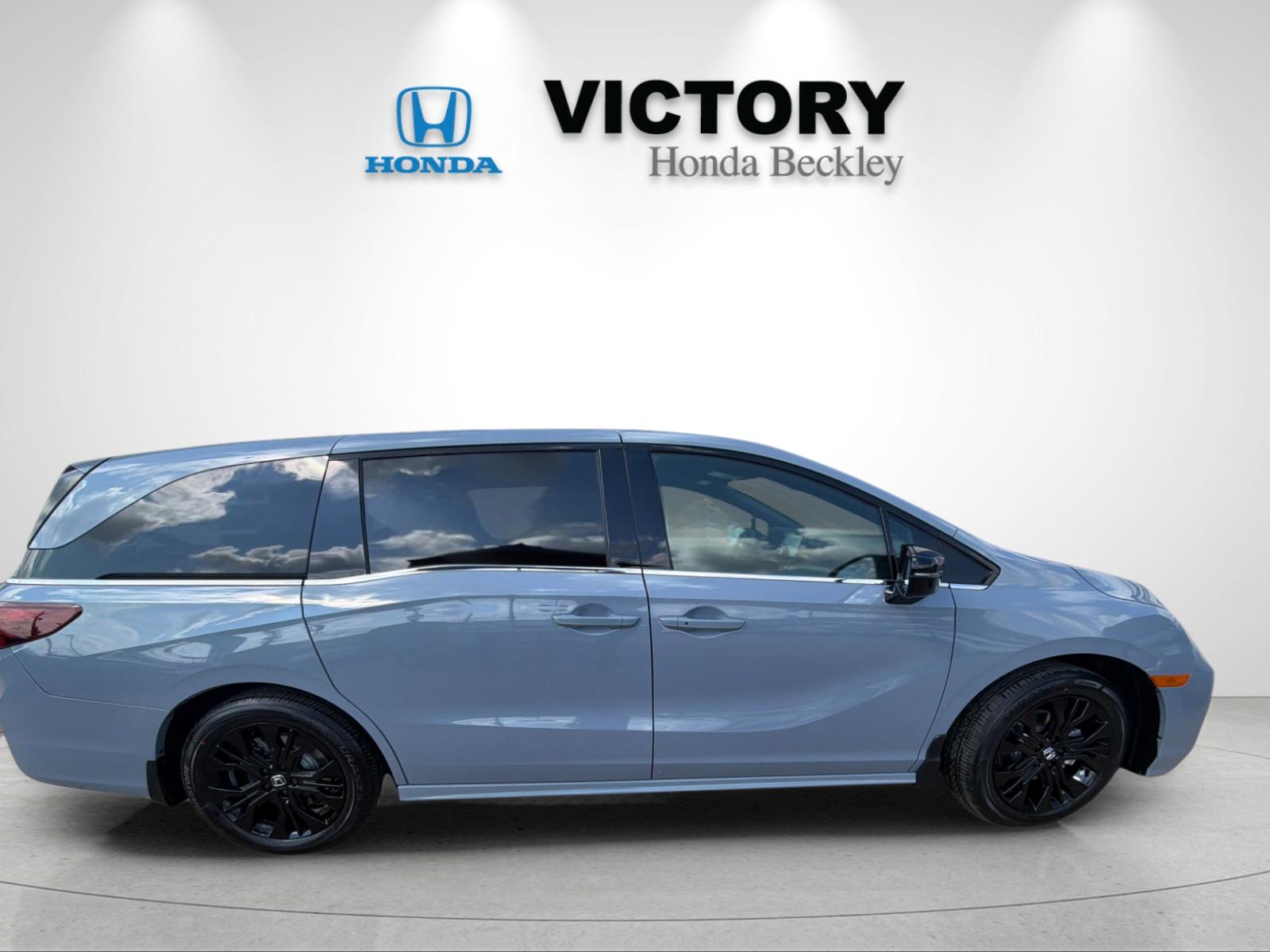 New 2026 Sonic Gray Pearl Honda Sport-L image 6