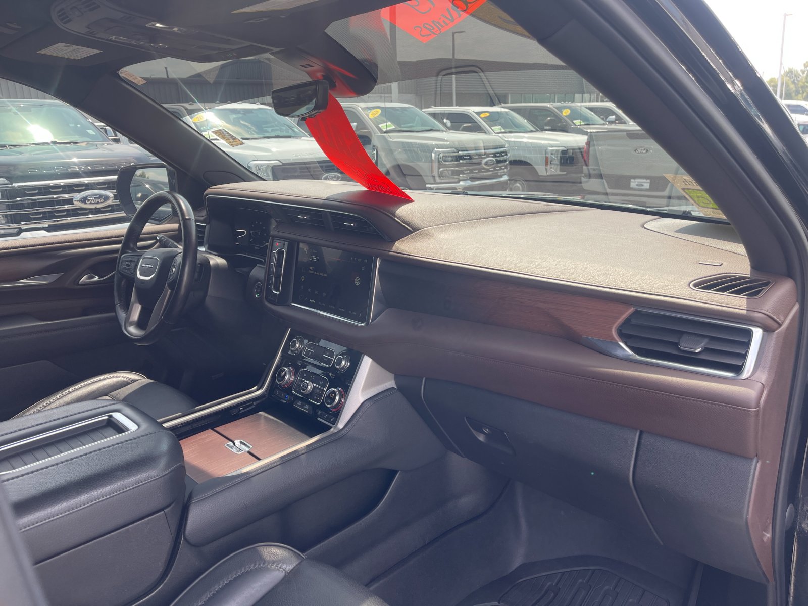 Used 2022 Black GMC Denali image 19
