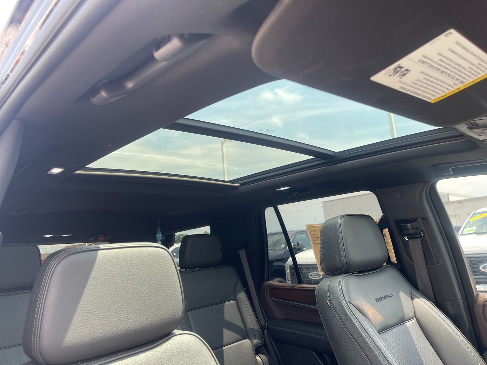Used 2022 Black GMC Denali image 20