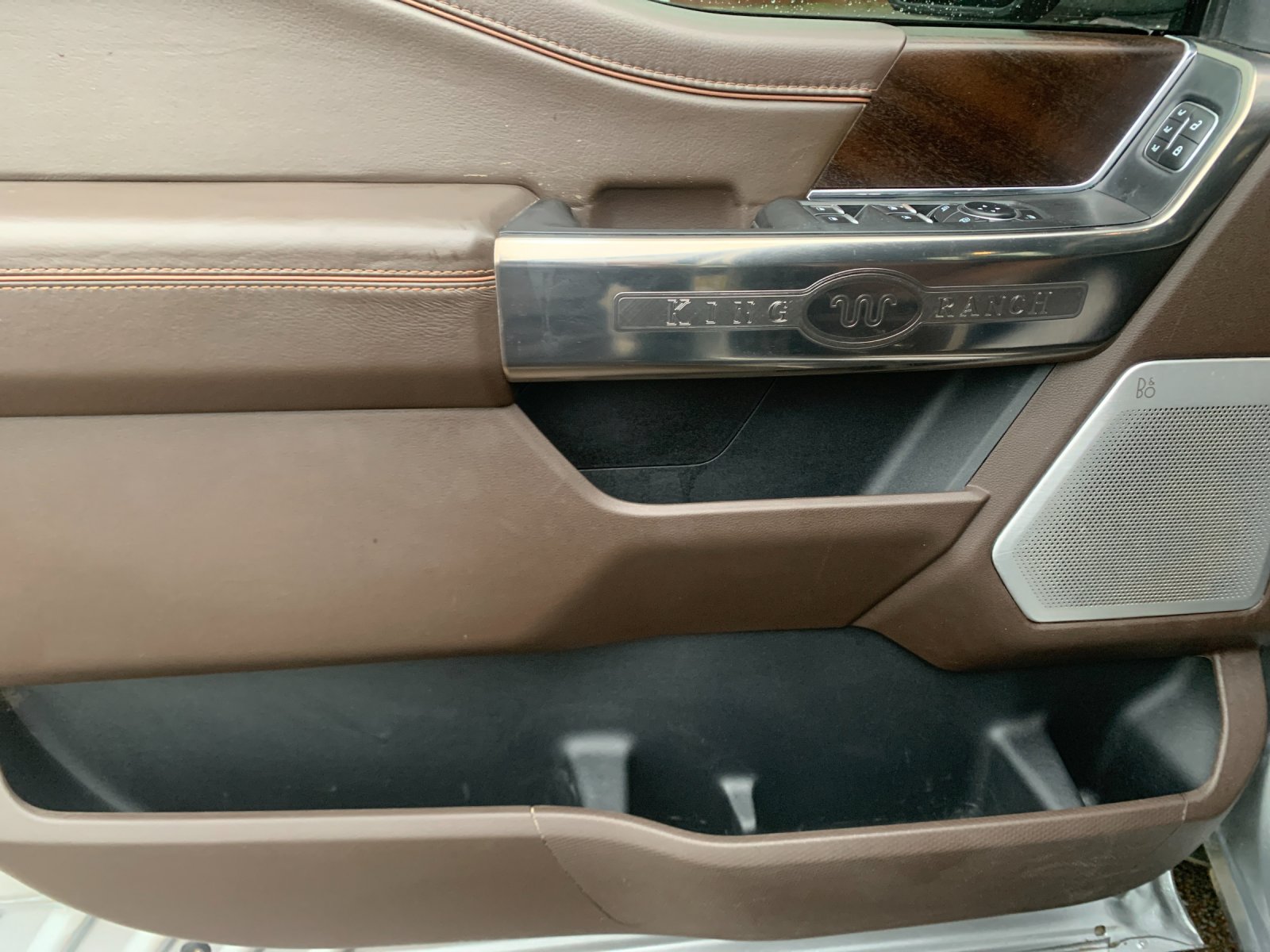 Used 2022 Silver Ford King Ranch image 13