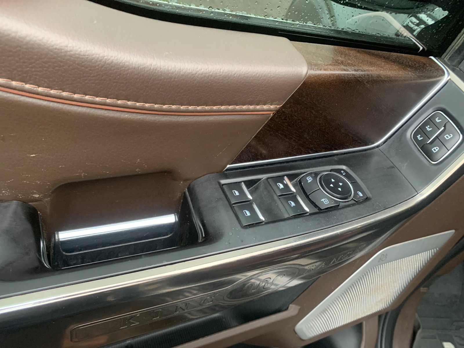 Used 2022 Silver Ford King Ranch image 14