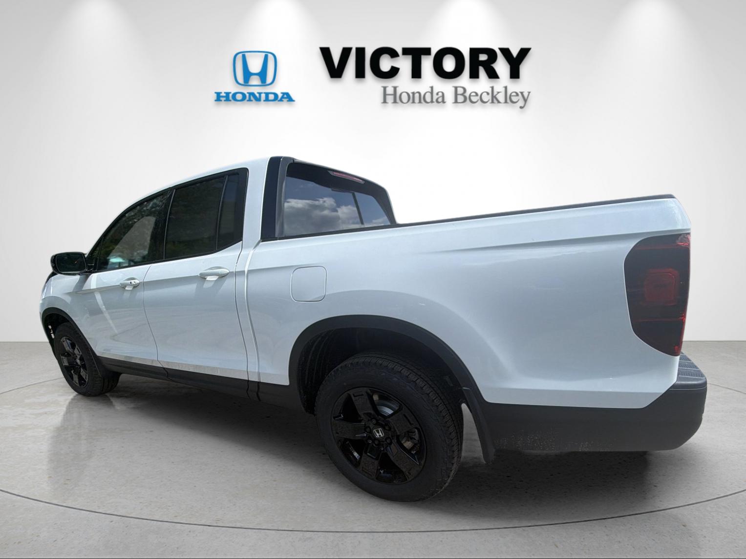 New 2026 Platinum White Pearl Honda Black Edition image 3