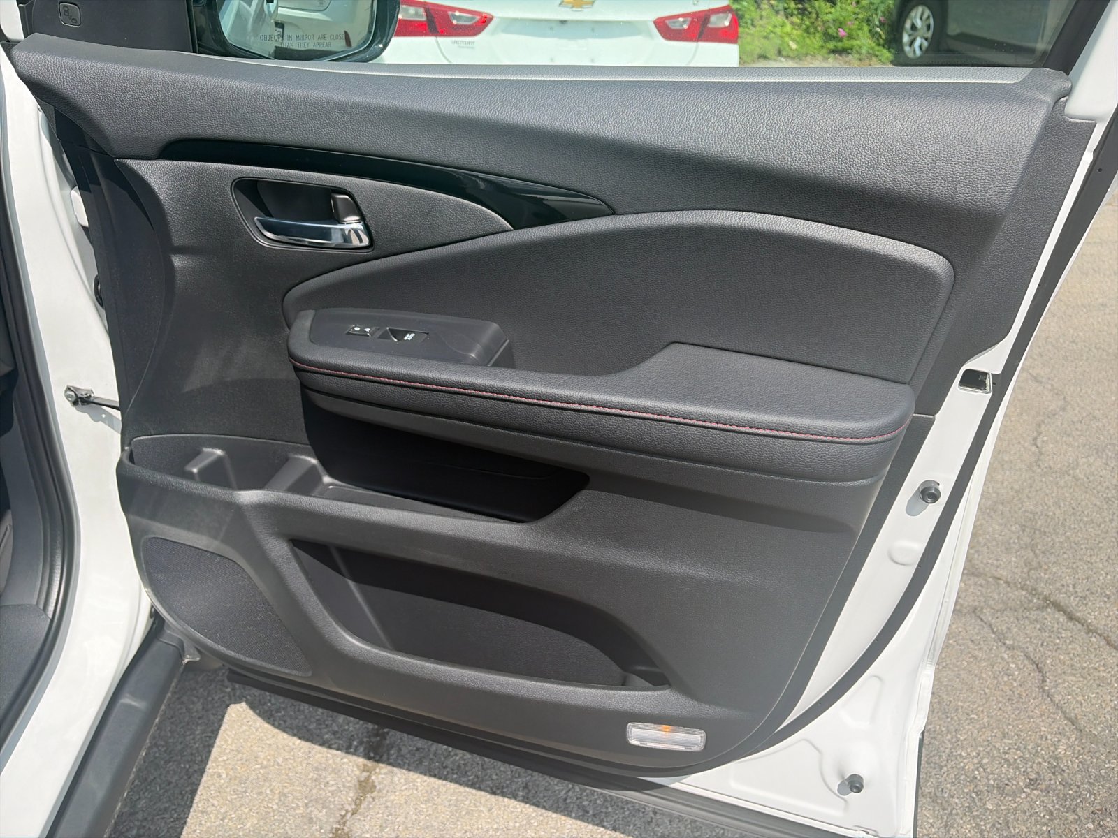 New 2026 Platinum White Pearl Honda Black Edition image 20