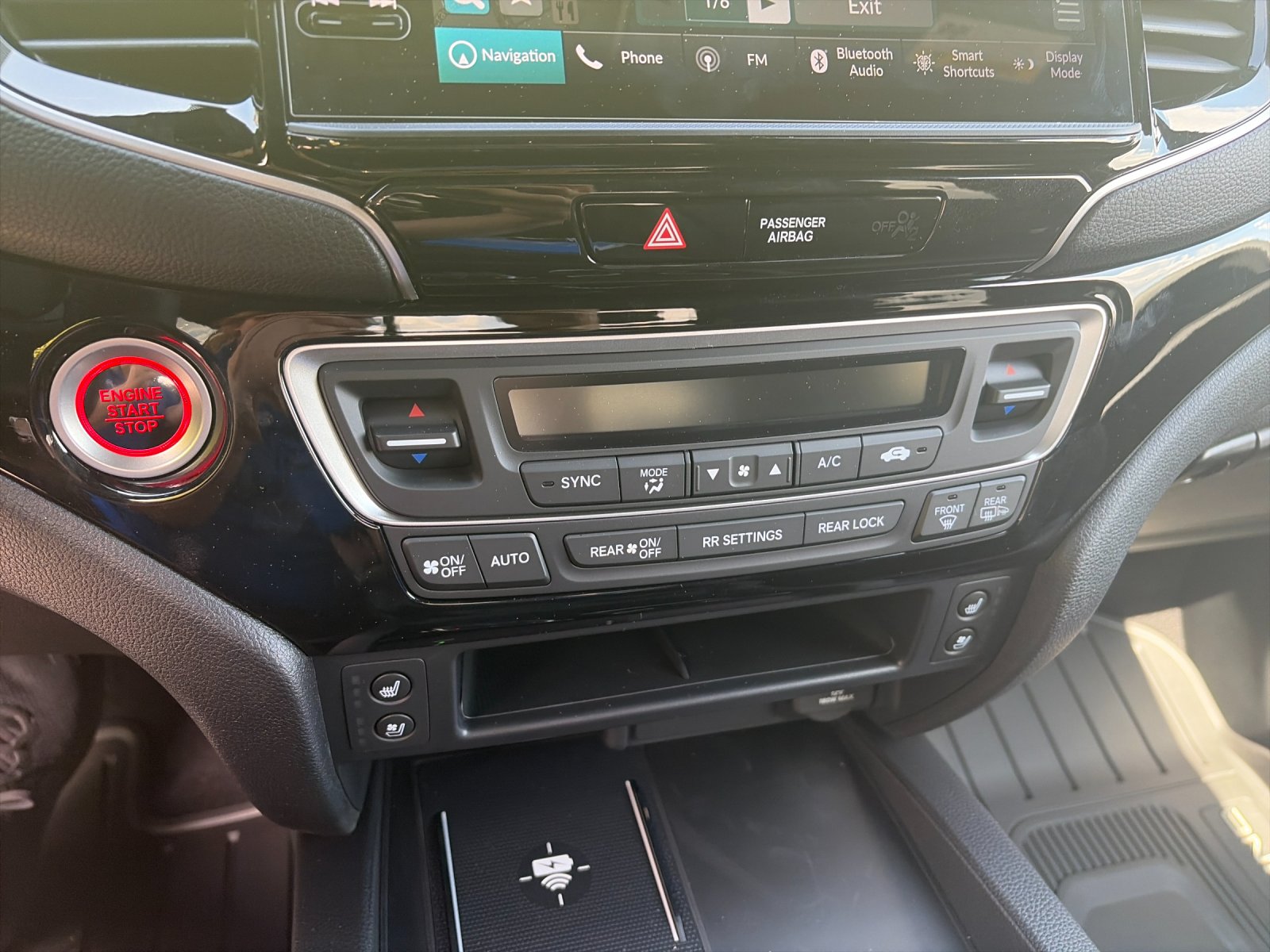 New 2026 Platinum White Pearl Honda Black Edition image 25