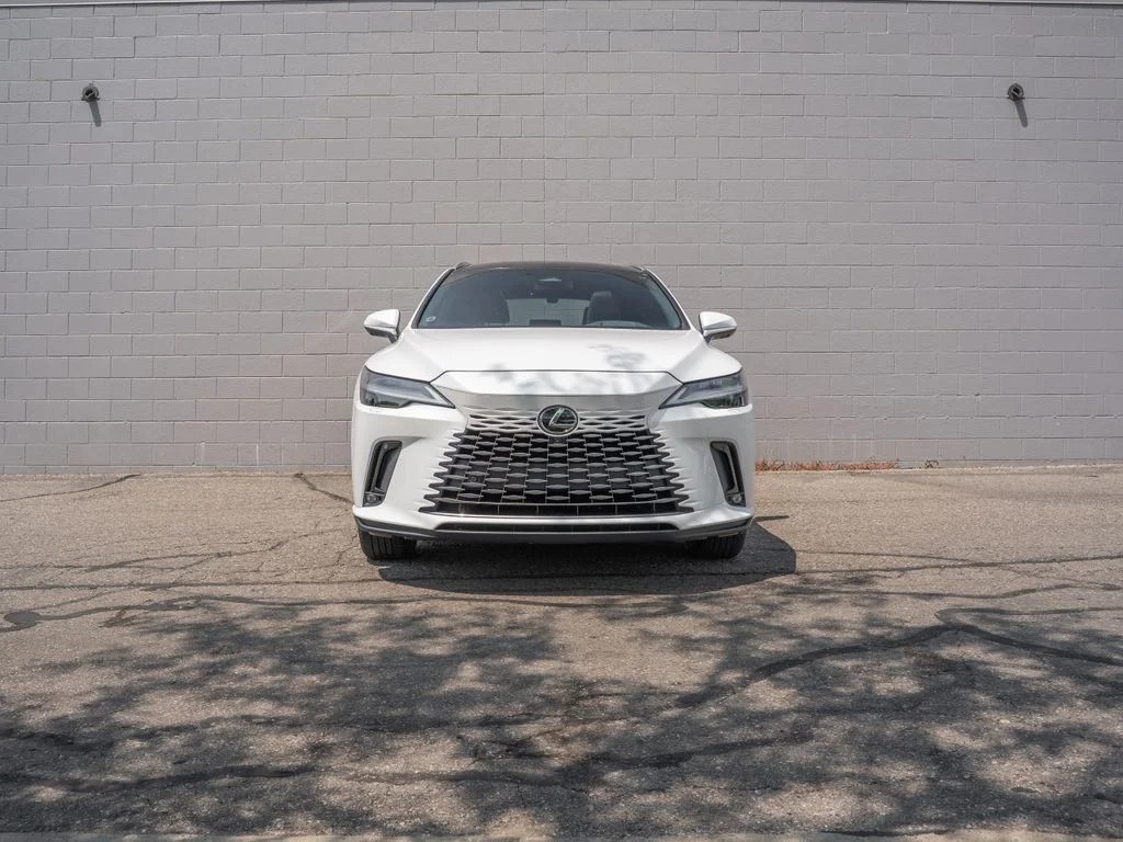 Used 2023 White Pearl Lexus 350 Luxury image 10