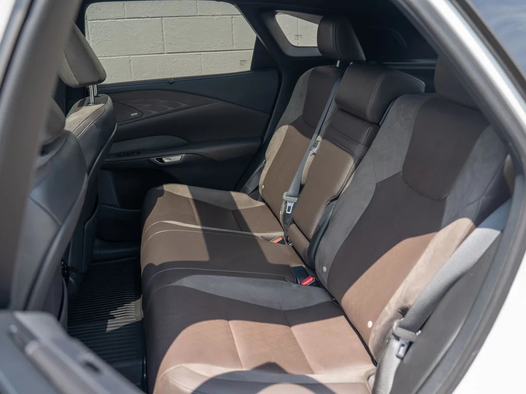 Used 2023 White Pearl Lexus 350 Luxury image 18