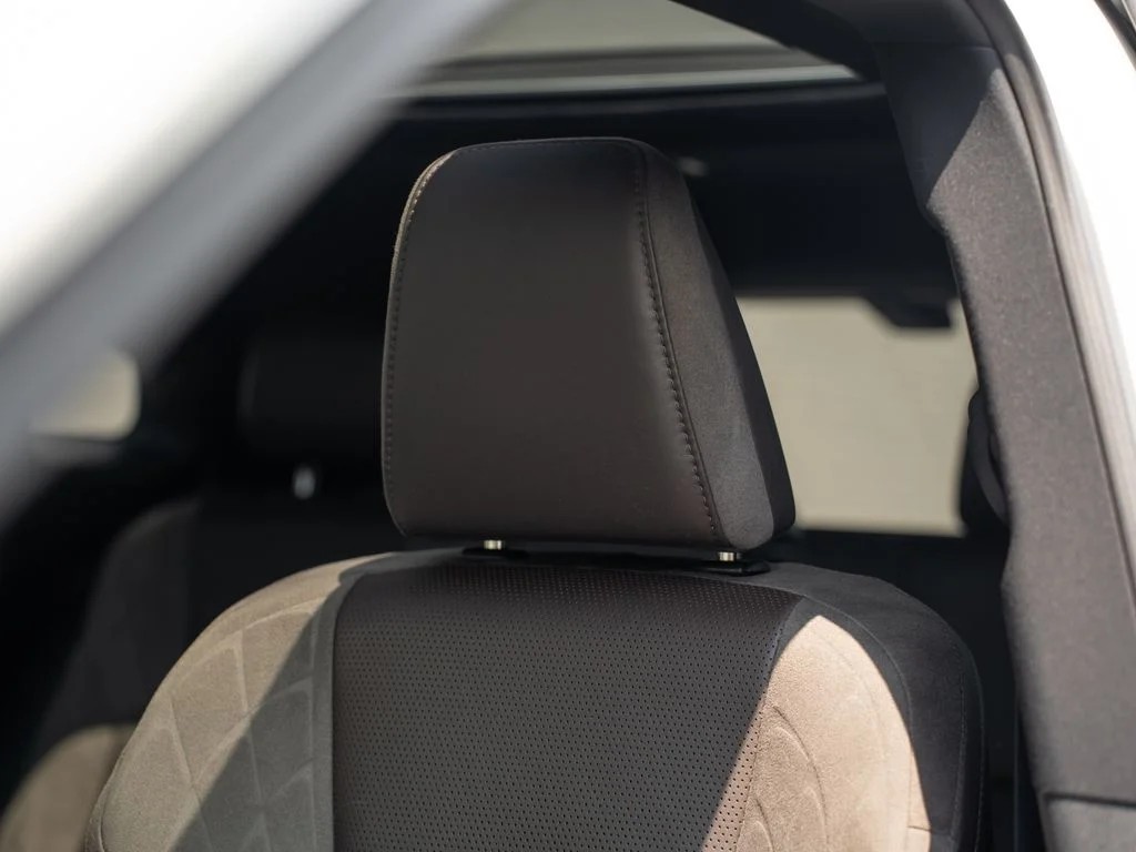 Used 2023 White Pearl Lexus 350 Luxury image 19