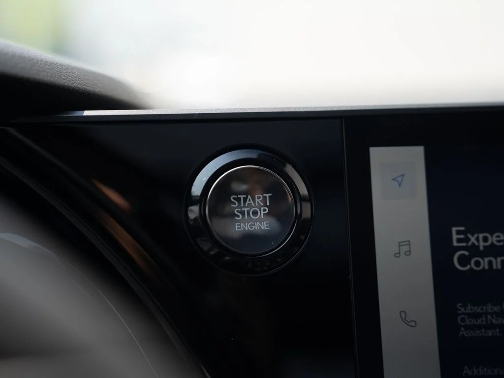 Used 2023 White Pearl Lexus 350 Luxury image 27