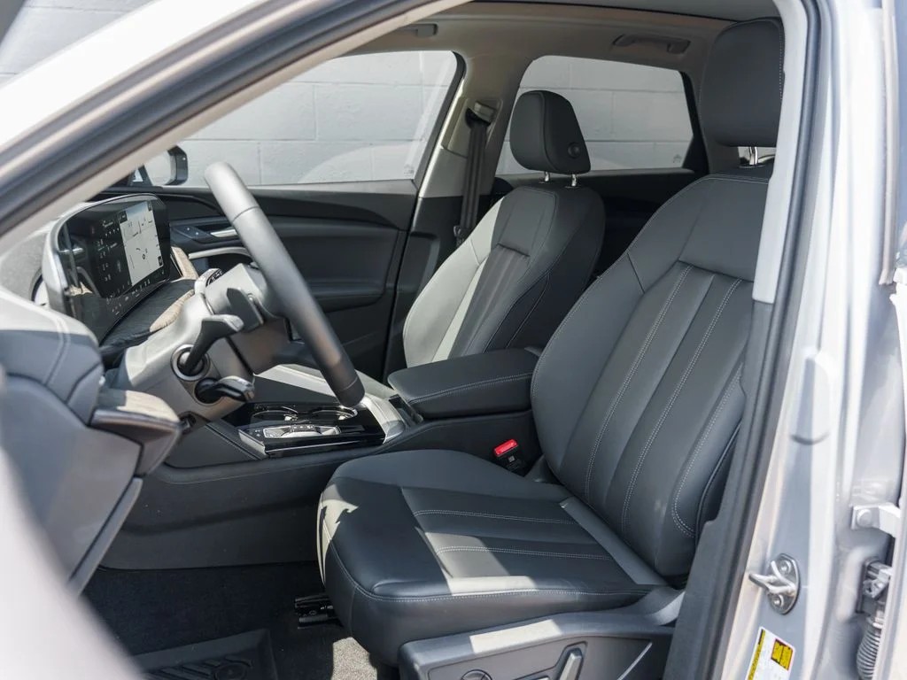 Used 2025 Silver Metallic Audi 2.0T Premium image 5