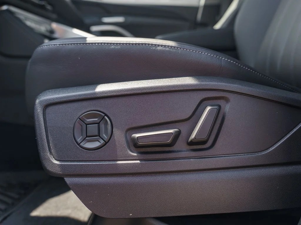 Used 2025 Silver Metallic Audi 2.0T Premium image 20