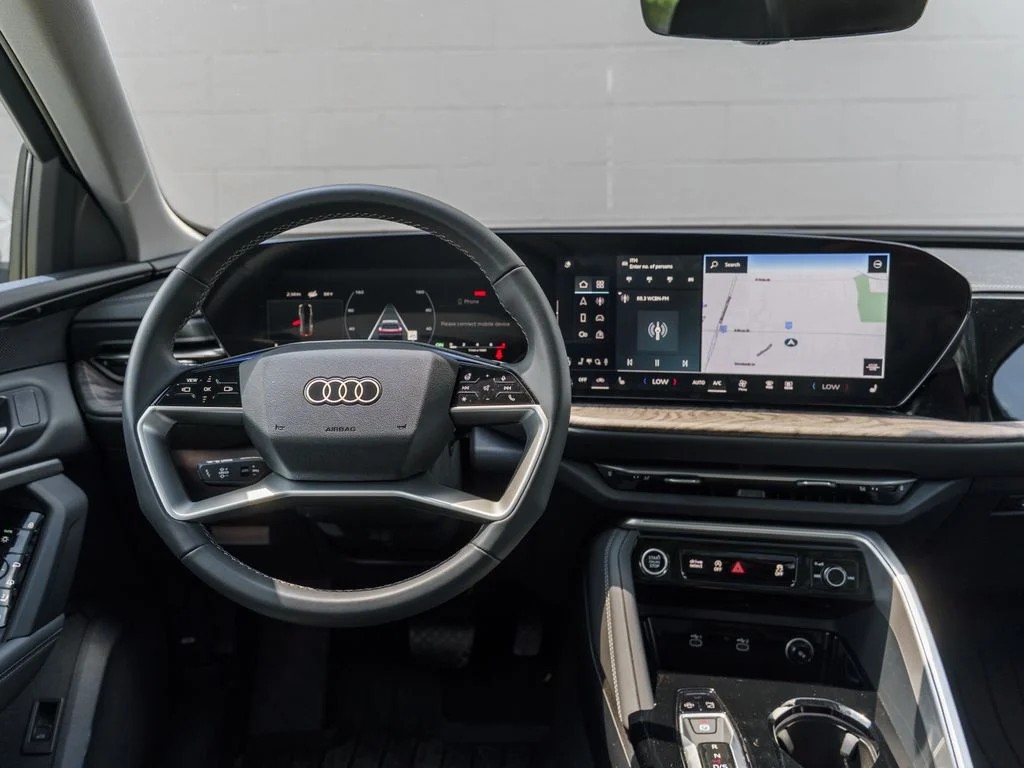 Used 2025 Silver Metallic Audi 2.0T Premium image 23