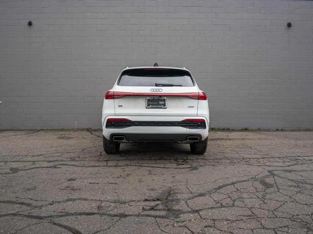 Used 2025 White Audi 2.0T Premium image 6