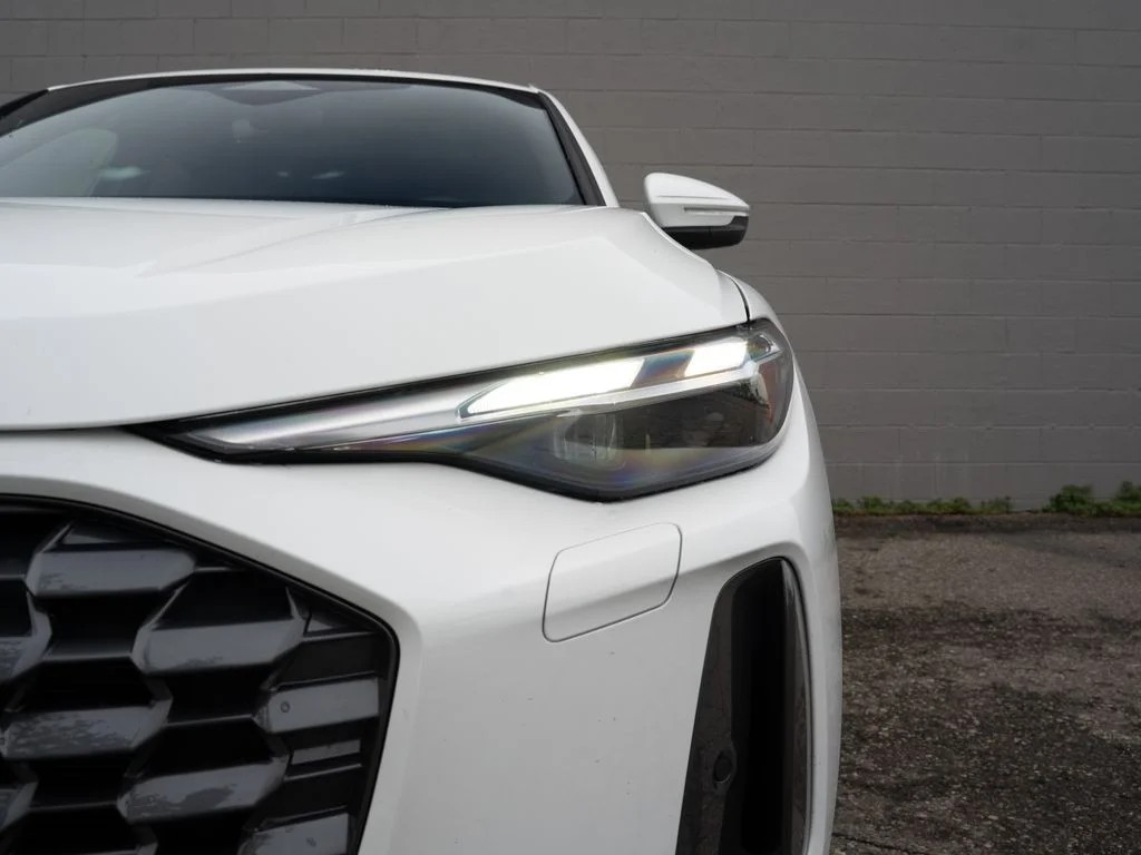 Used 2025 White Audi 2.0T Premium image 11