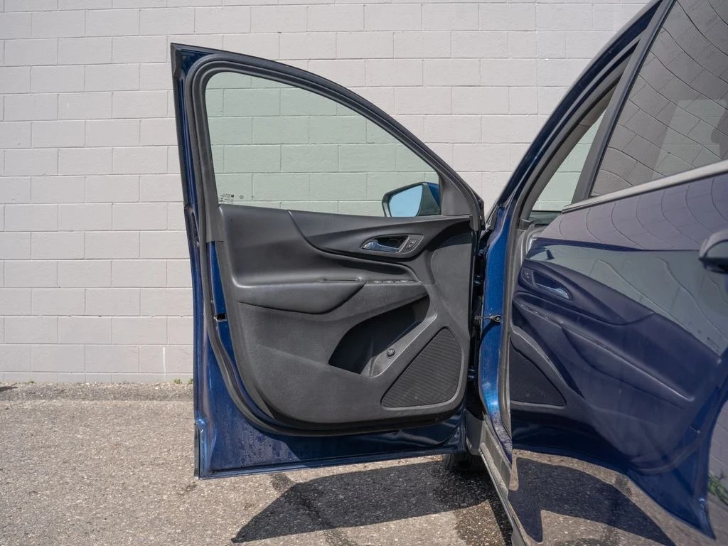Used 2023 Blue Chevrolet LT image 15