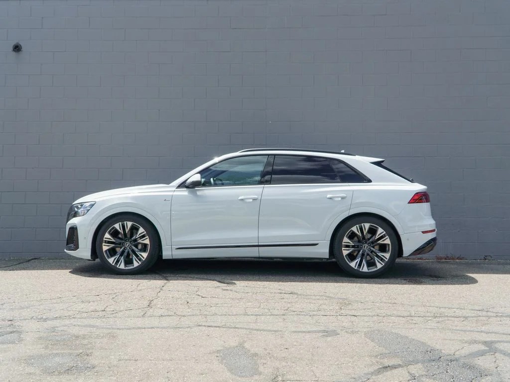 Used 2026 Glacier White Audi 55 Premium Plus image 2