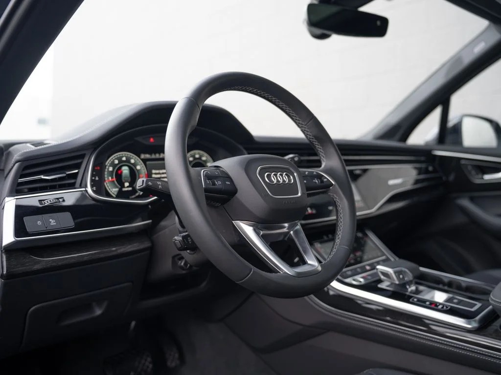 Used 2025 Blue Metallic Audi 45 Premium Plus image 4