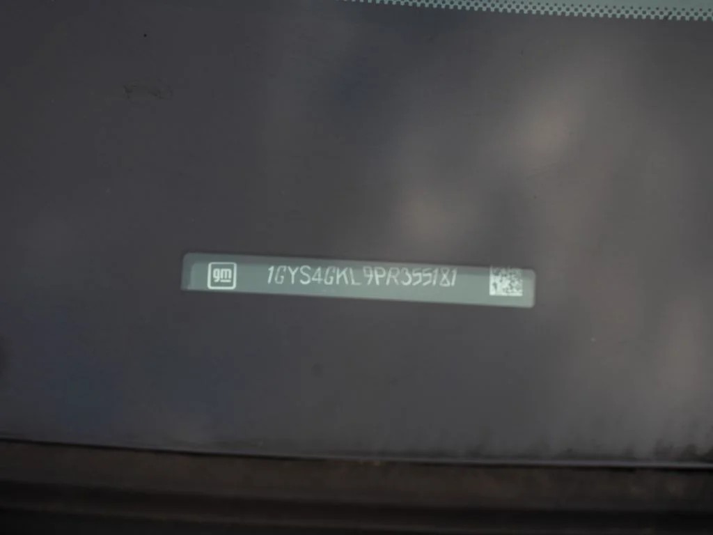 Used 2023 Black Raven Cadillac Sport Platinum image 31
