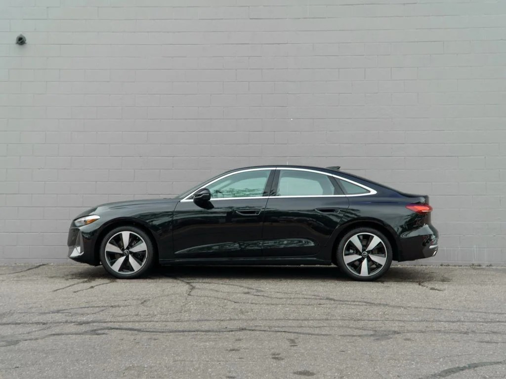 Used 2025 Black Metallic Audi 2.0T Premium image 2