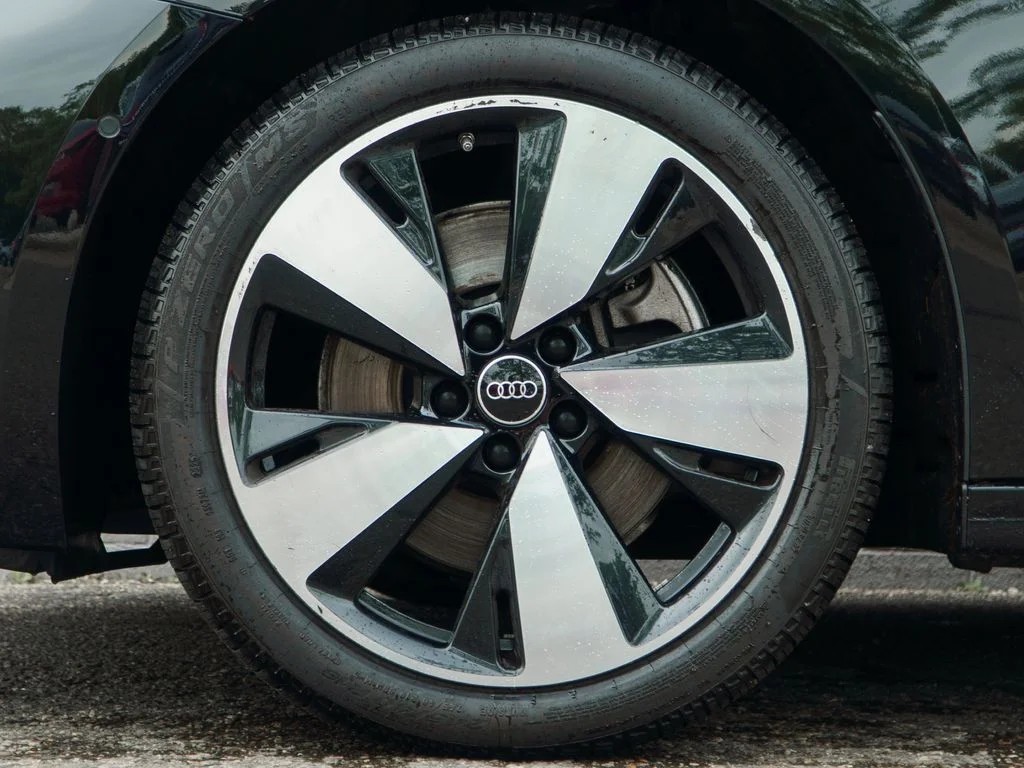 Used 2025 Black Metallic Audi 2.0T Premium image 12