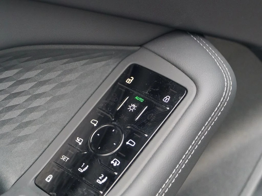 Used 2025 Black Metallic Audi 2.0T Premium image 29