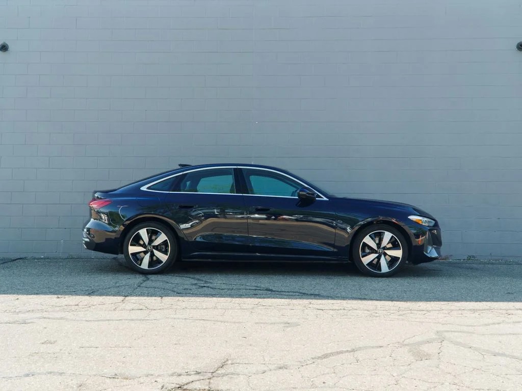 Used 2025 Blue Metallic Audi 2.0T Premium image 8