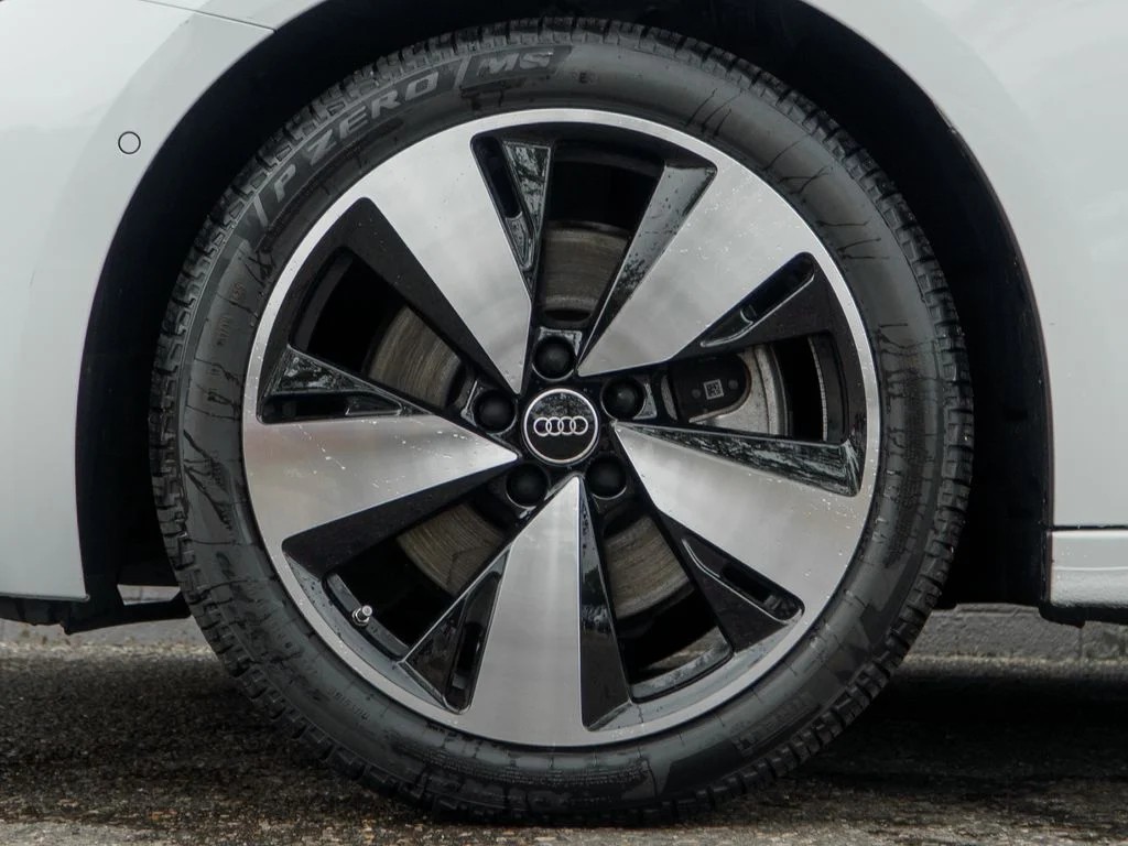 Used 2025 Glacier White Audi 2.0T Premium image 13