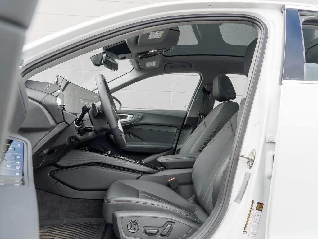 Used 2025 Glacier White Audi 2.0T Premium image 17