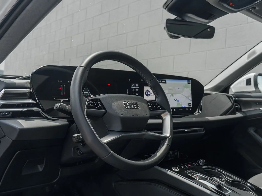 Used 2025 Glacier White Audi 2.0T Premium Plus image 4