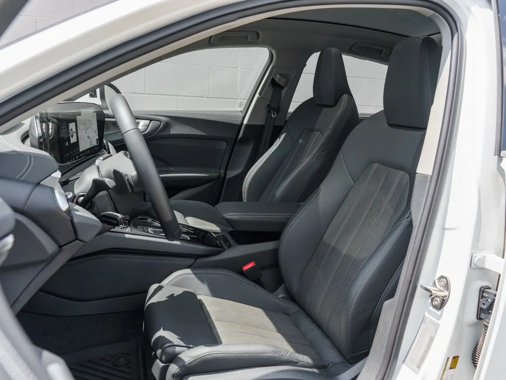 Used 2025 Glacier White Audi 2.0T Premium Plus image 5