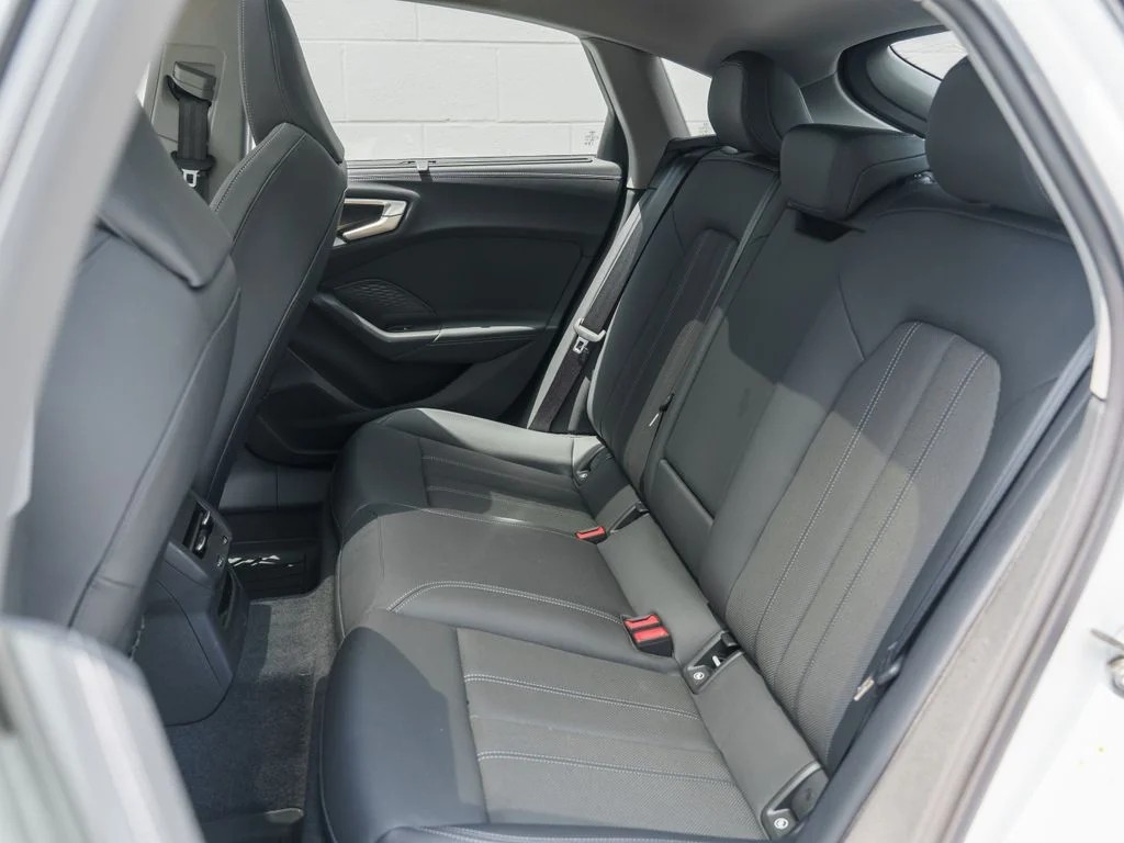 Used 2025 Glacier White Audi 2.0T Premium Plus image 18