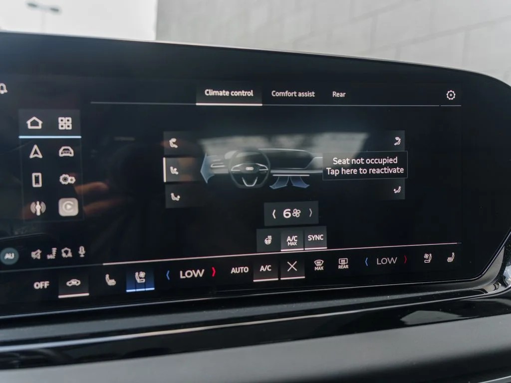 Used 2025 Glacier White Audi 2.0T Premium Plus image 26