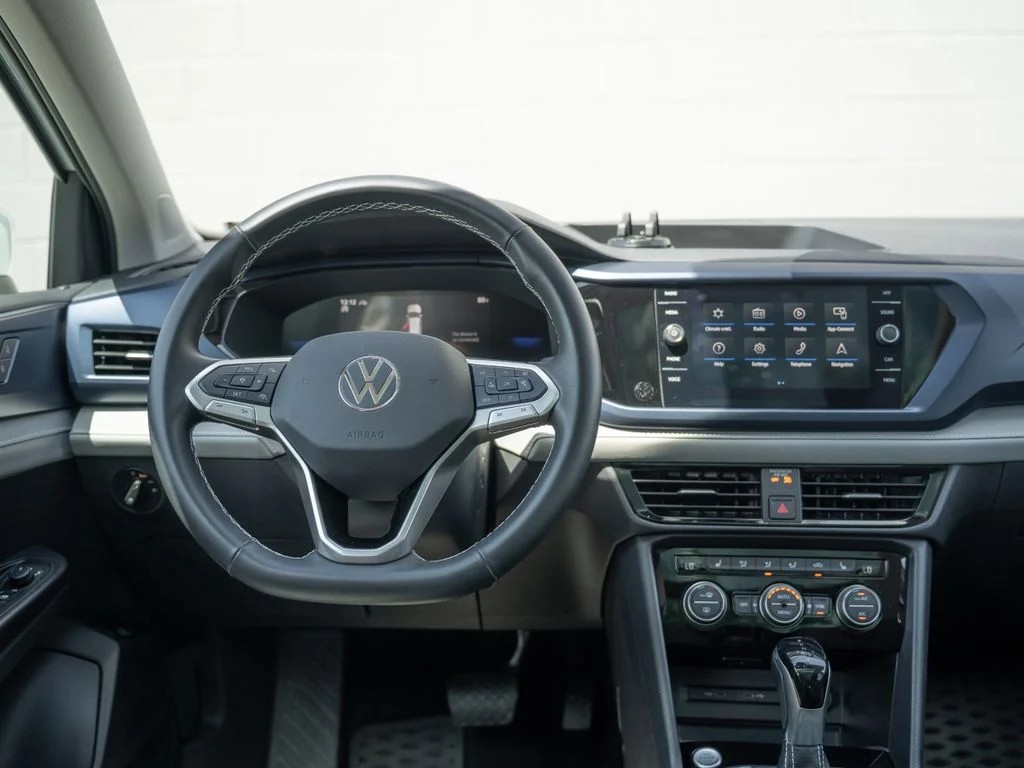 Used 2023 Pure White Volkswagen 1.5T S image 22