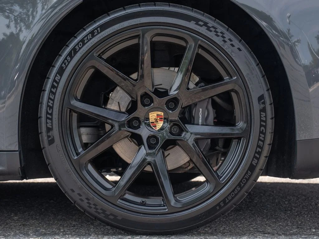 Used 2025 Slate Gray Neo Porsche 4 image 13