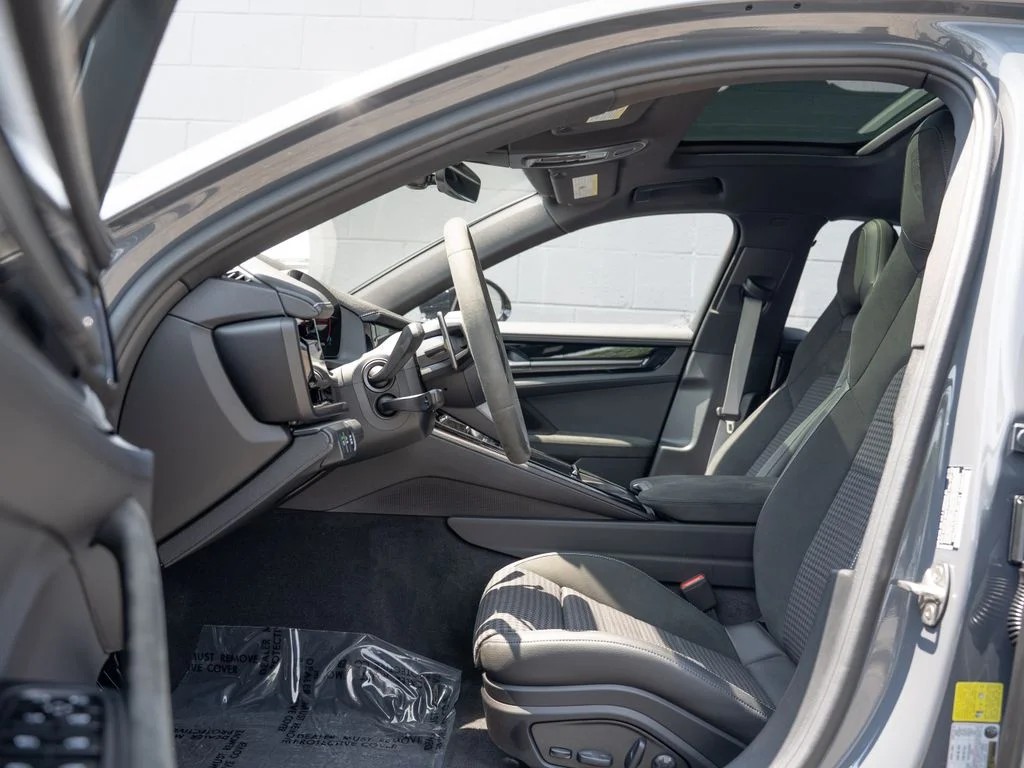 Used 2025 Slate Gray Neo Porsche 4 image 17