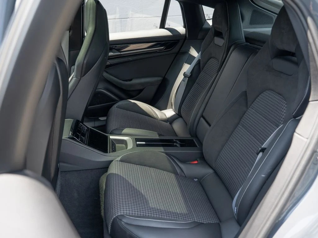 Used 2025 Slate Gray Neo Porsche 4 image 18